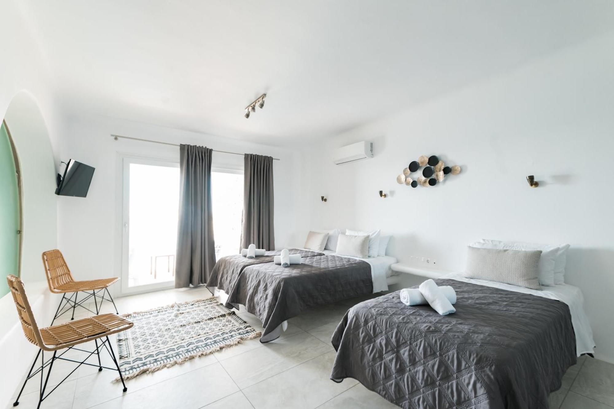 Hotel New Paradise 2*
